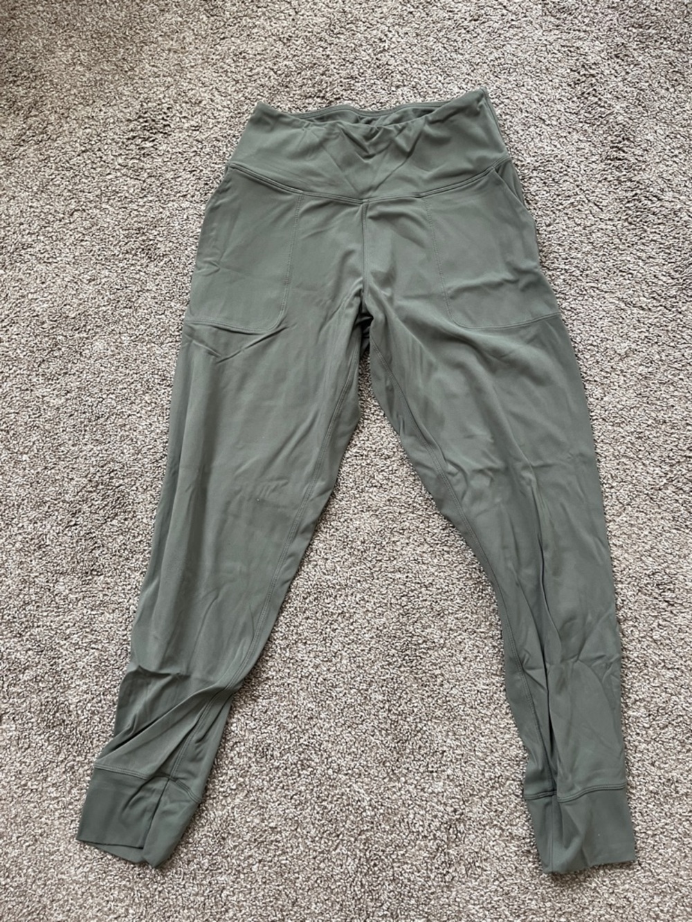 High-Waist Olive Green Athletic jogger with Side Pockets